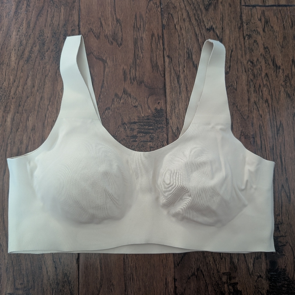 Knix Invisible Wireless Bra